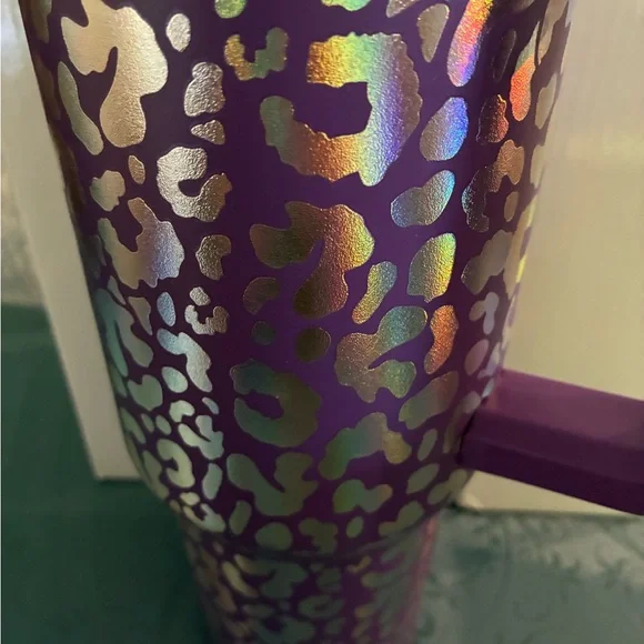NEW w BOX Purple Iridescent Leopard Print Tumbler 40 oz. - Picture 3 of 3